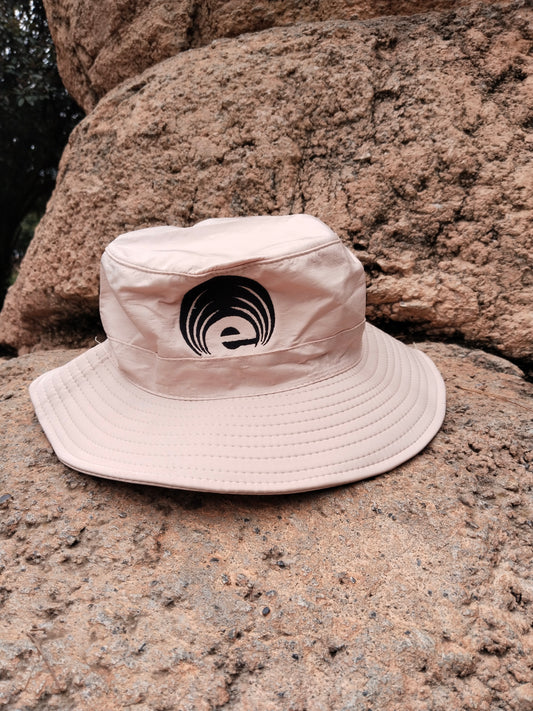Beige sky hat